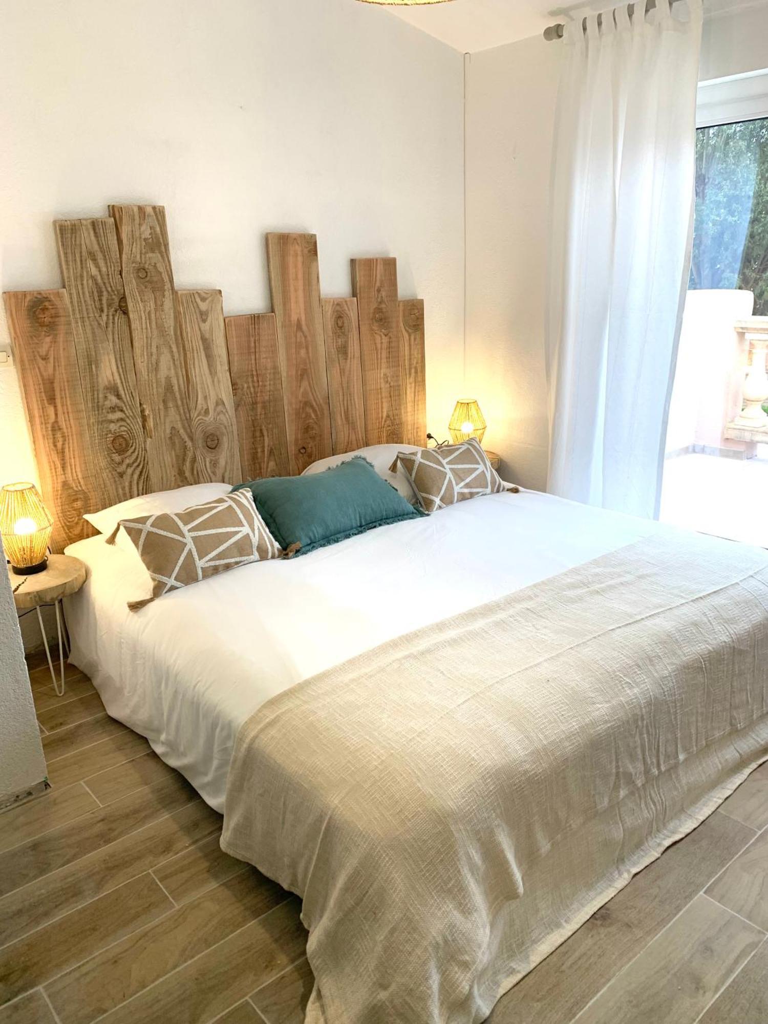 Holiday home Grain De Sable, Les Pieds Dans L'eau